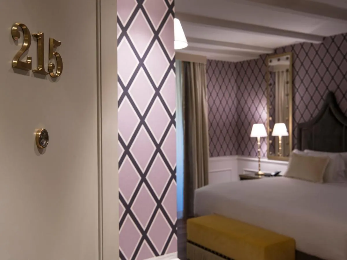 Hotel Il Tornabuoni The Unbound Collection By Hyatt Florencia Italia